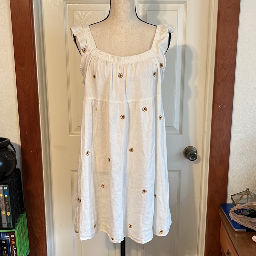 💚❗️MAKE AN OFFER❗️Wild fable embroidered flower dress